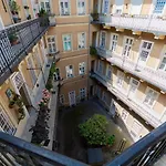Apartment Downtown Funk